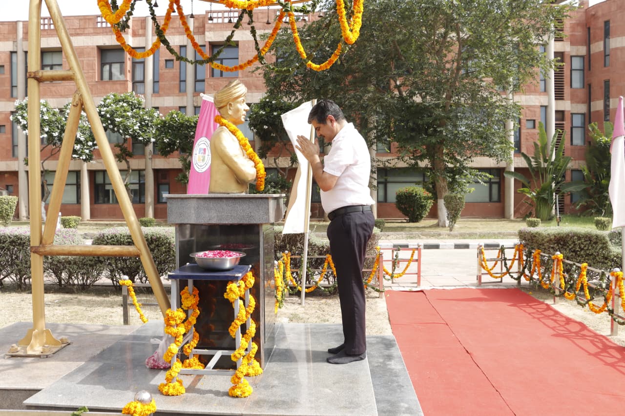 सुपवा में 123वीं जयंती पर दादा लख्मी को किया याद
